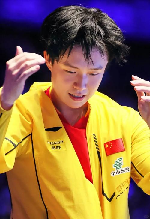 的材料缺口 的材料缺口